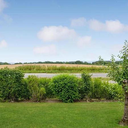 3 Bedroom Pet Friendly In