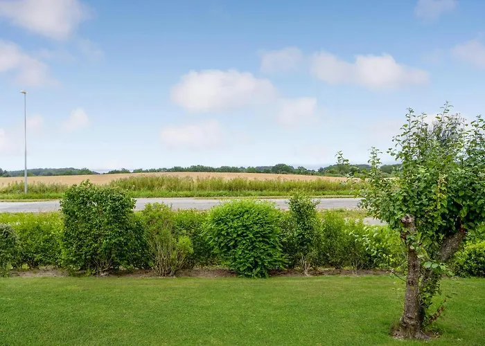 3 Bedroom Pet Friendly In