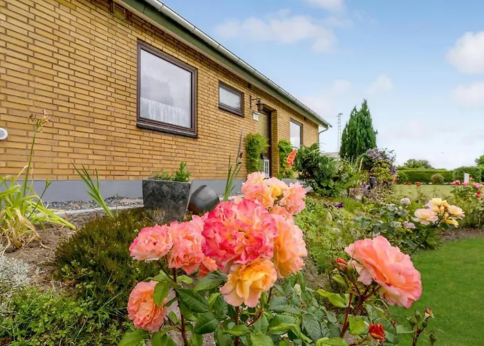 3 Bedroom Pet Friendly In Prázdninový dům Nordborg